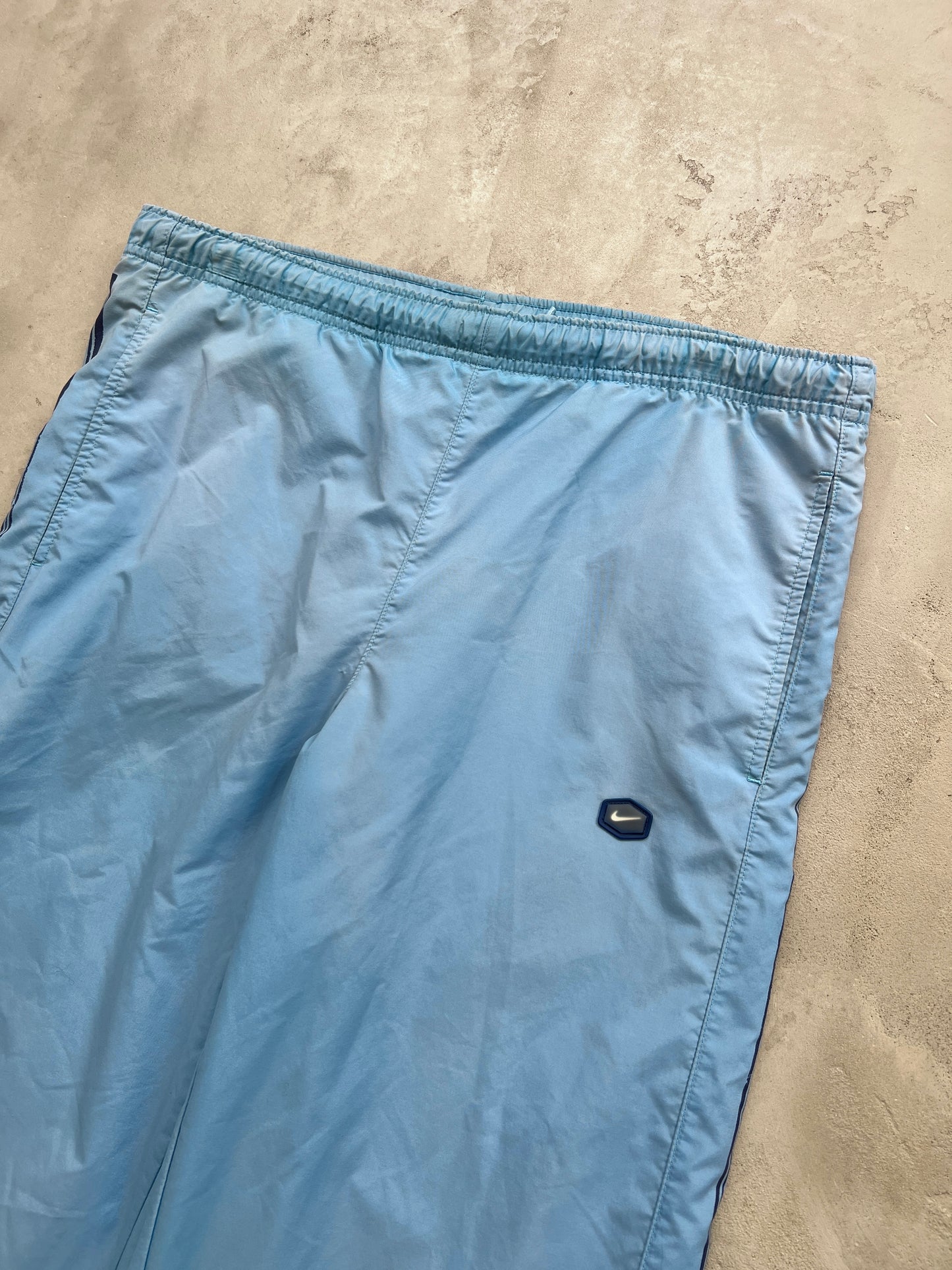 BABY BLUE NIKE HEX TRACK PANTS - 2000S - L/M