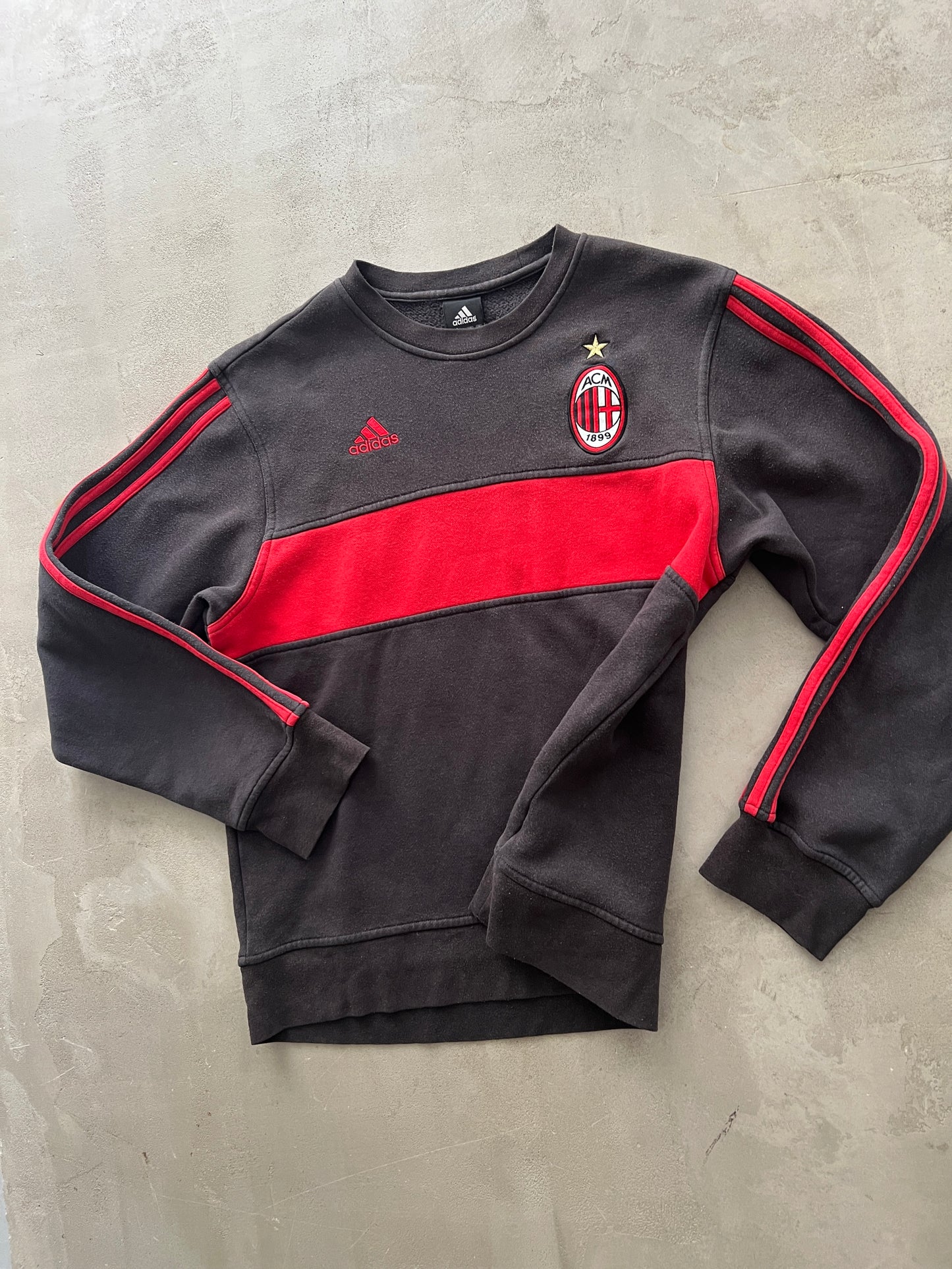 FADED BLACK/RED AC MILAN SWEATER - 2000S - S