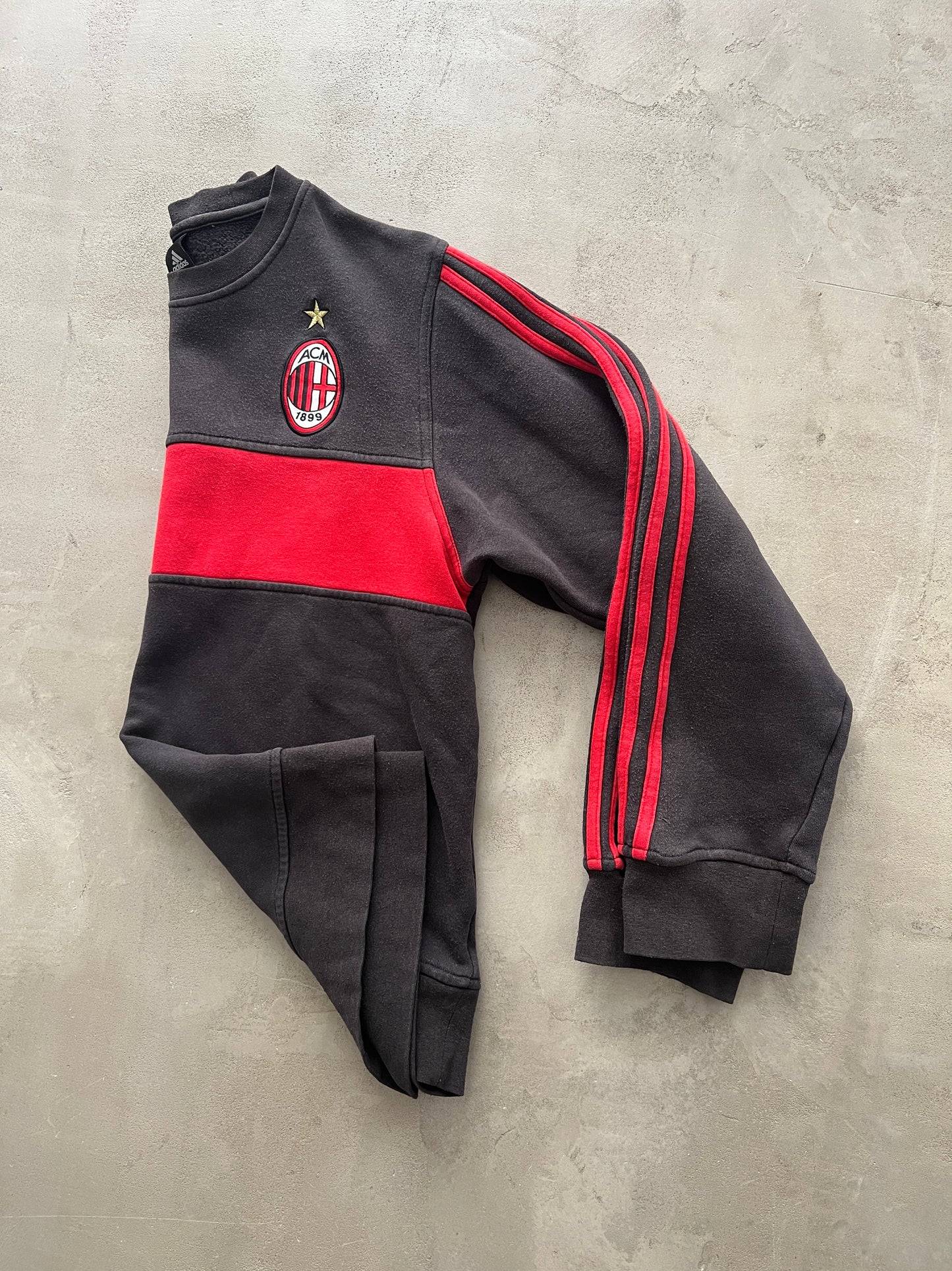 FADED BLACK/RED AC MILAN SWEATER - 2000S - S