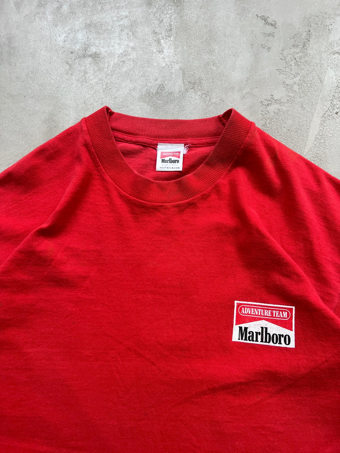 RED MARLBORO ADVENTURE TEAM TEE - 1990S