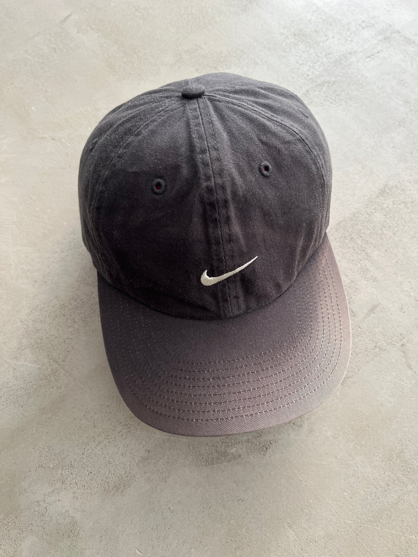 SUN FADED NIKE CAP - 2000S