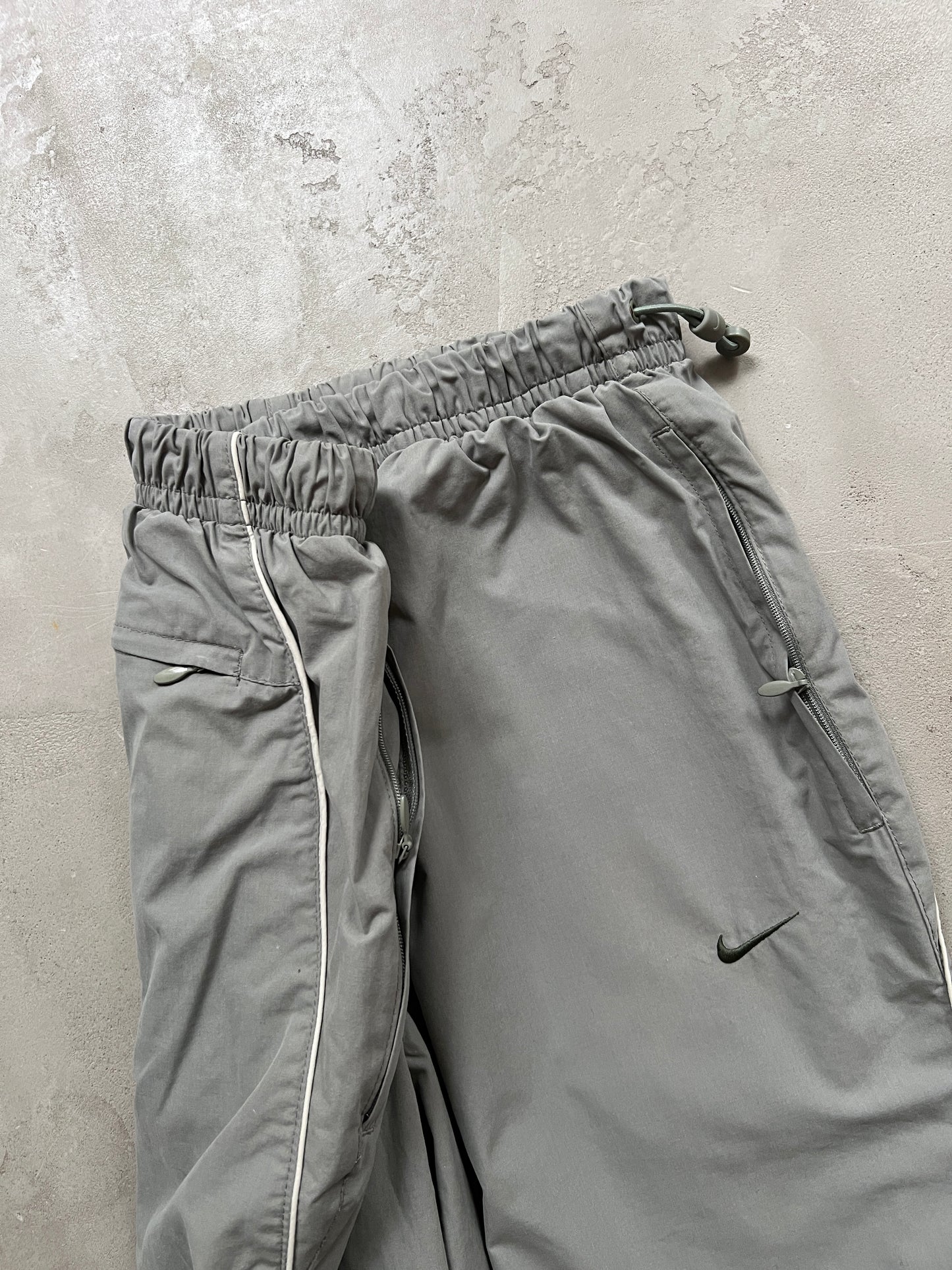 LIGHT OLIVE/KHAKI NIKE TRACK PANTS - 2000S - S/M