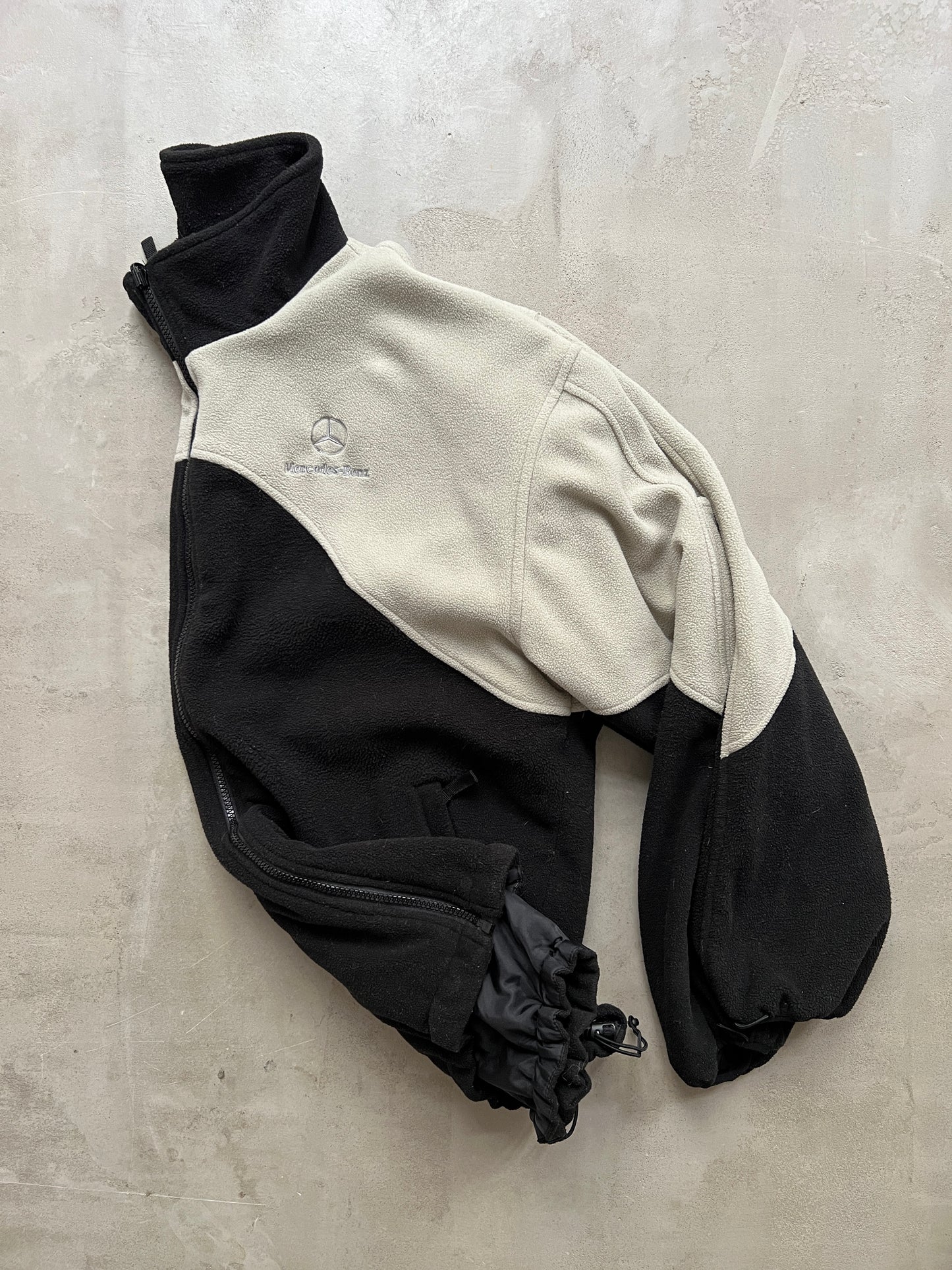 BEIGE/BLACK MERCEDES BENZ FLEECE - 1990S