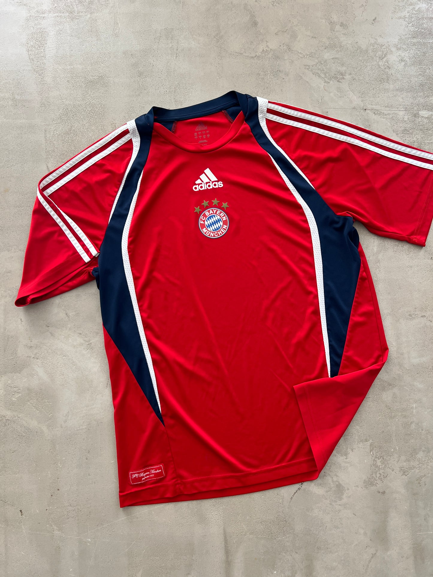 RED BAYERN MUNICH JERSEY - 2000S - XL/L