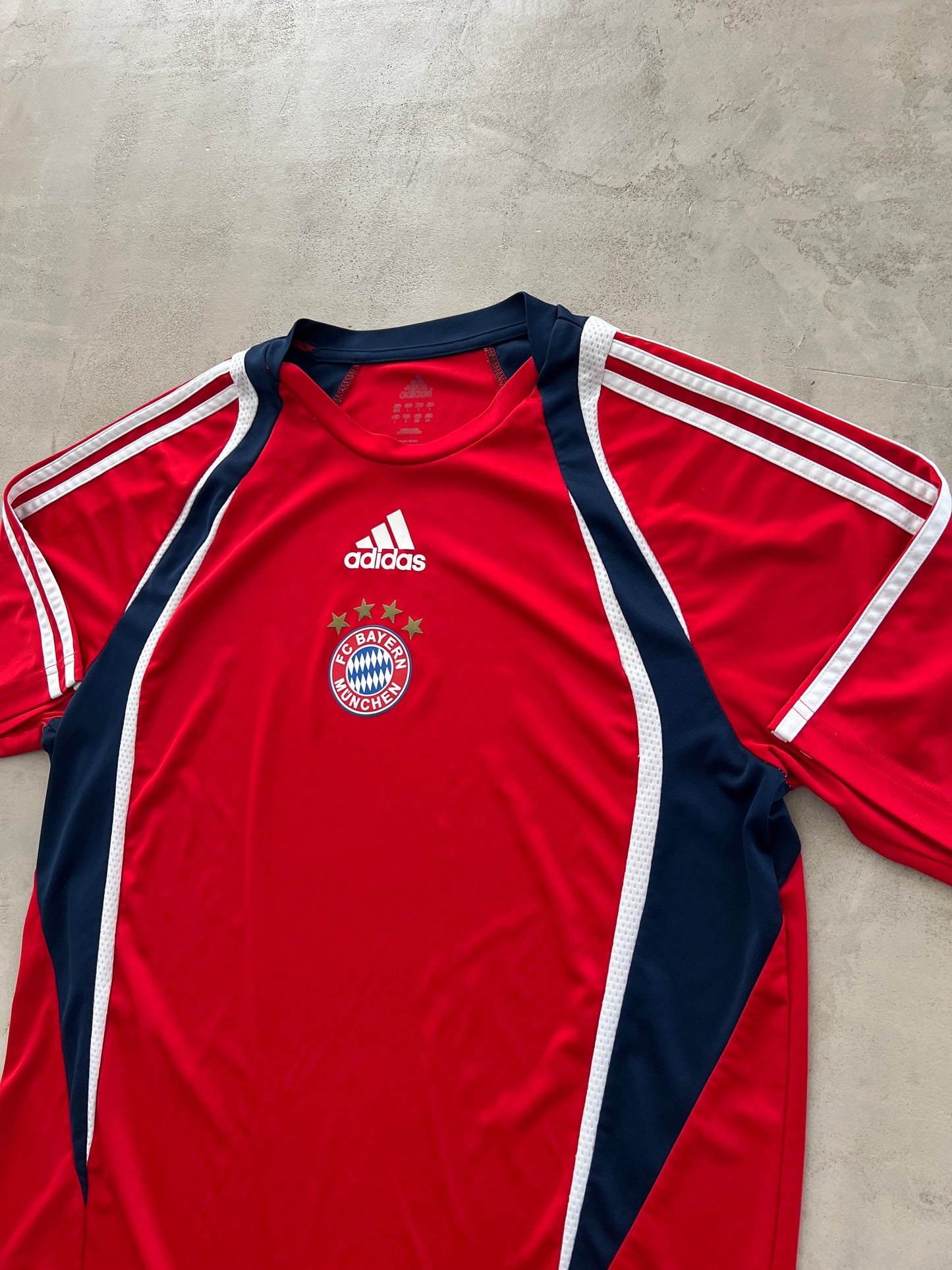 RED BAYERN MUNICH JERSEY - 2000S - XL/L