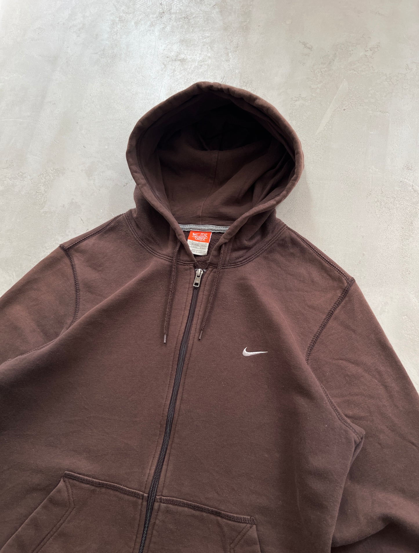 MOCHA NIKE ZIP UP HOODIE - 2000S