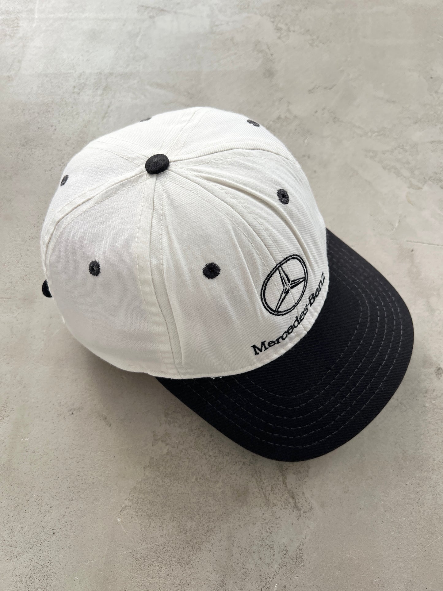 CREME/BLACK MERCEDES BENZ CAP - 1990S