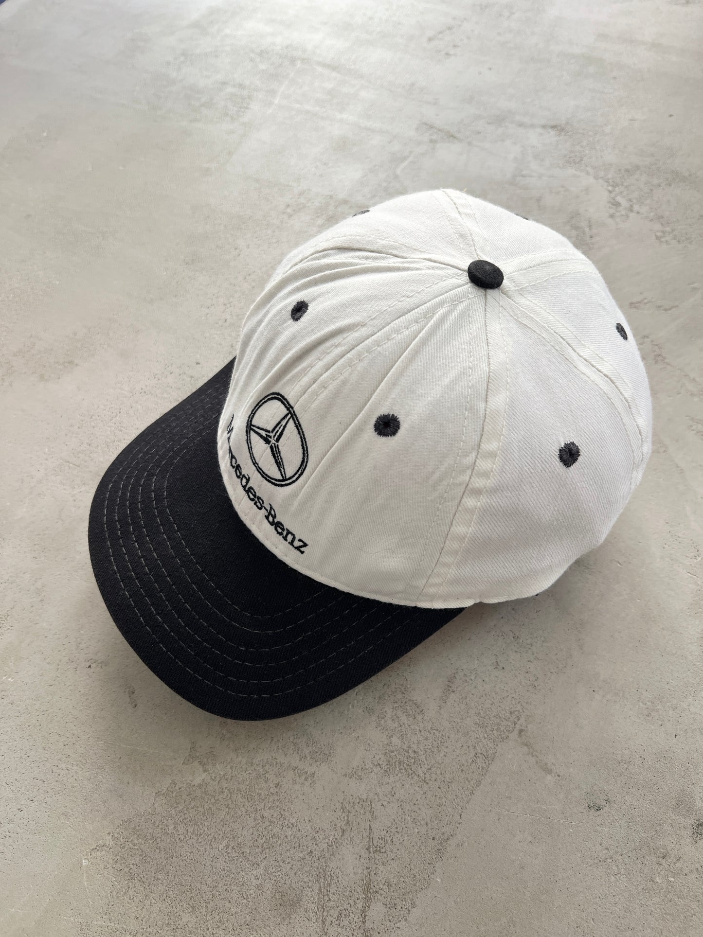 CREME/BLACK MERCEDES BENZ CAP - 1990S