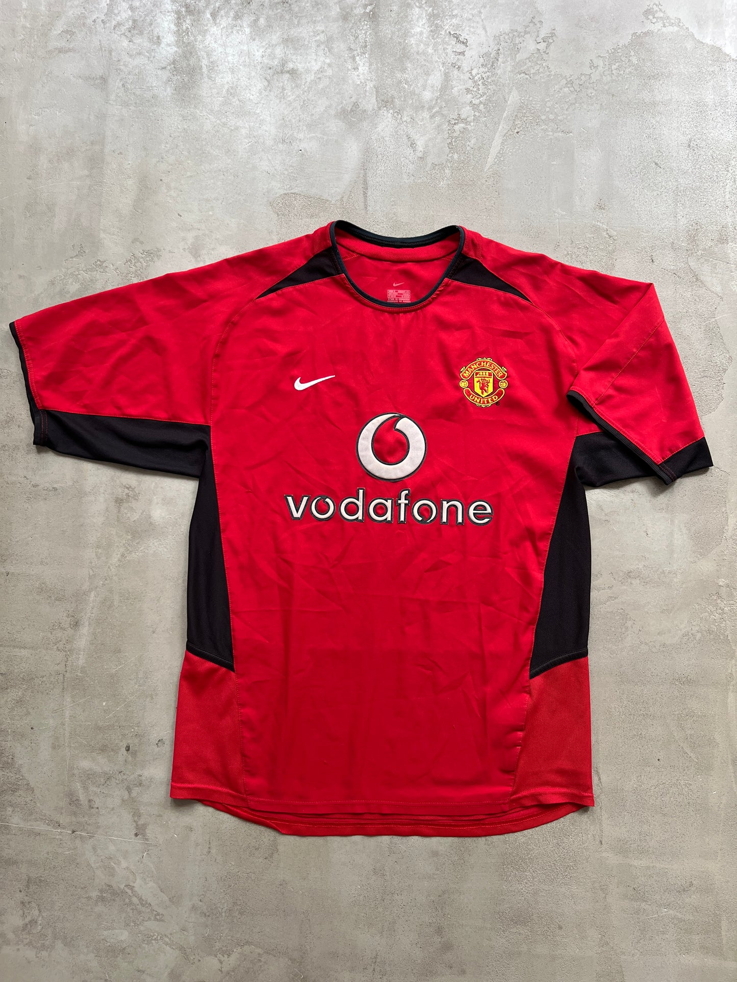 RED/BLACK MANCHESTER UNITED NIKE JERSEY - 2000S