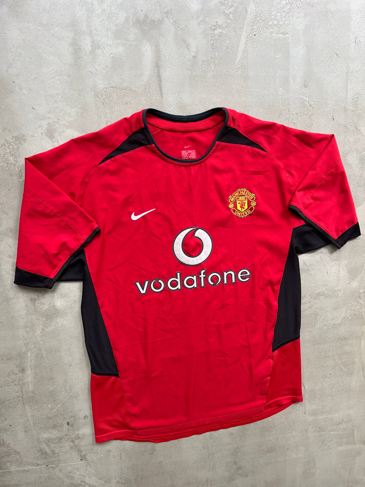 RED/BLACK MANCHESTER UNITED NIKE JERSEY - 2000S