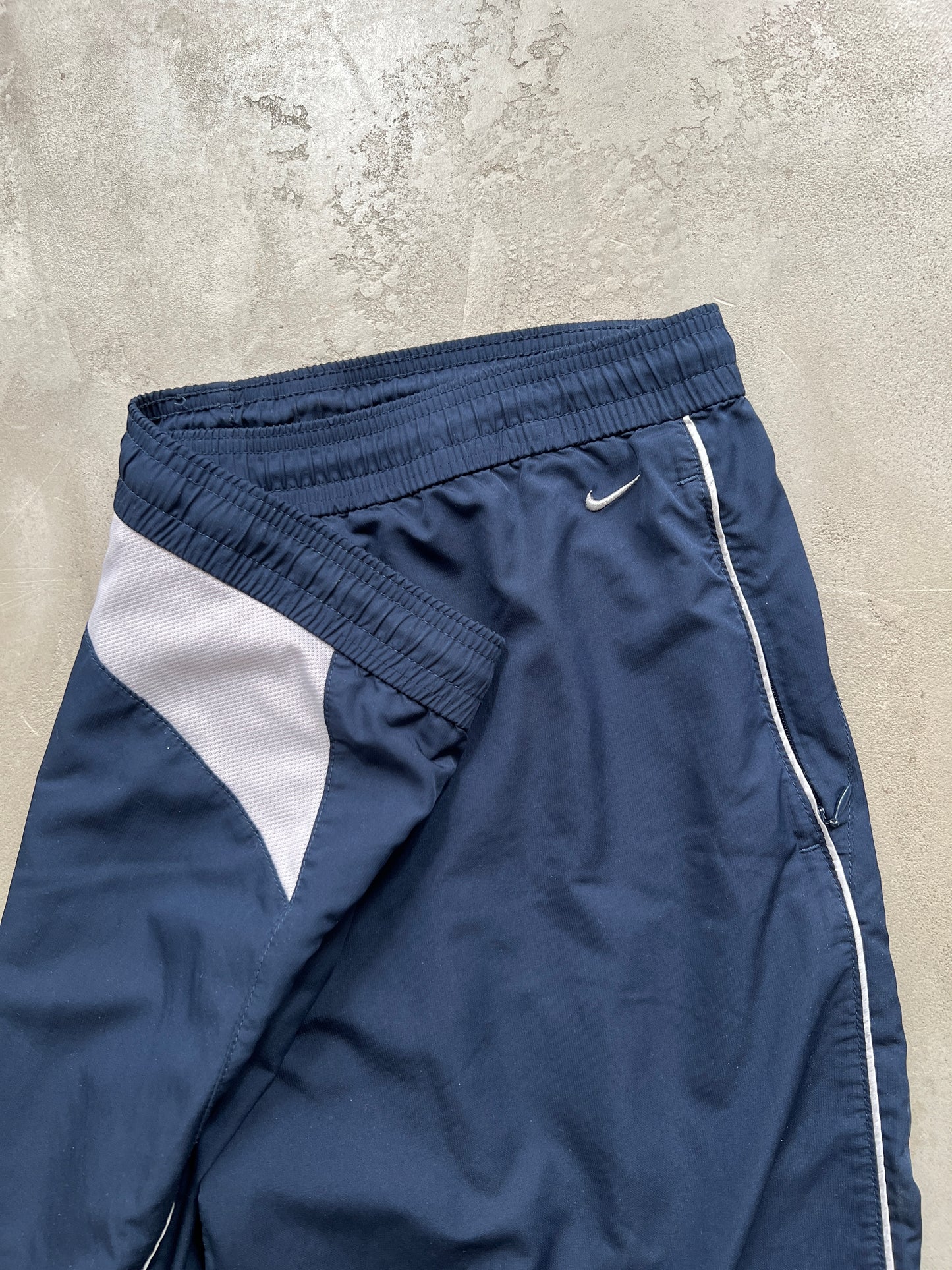 NAVY NIKE TRACK PANTS - 2000S - WMNS S