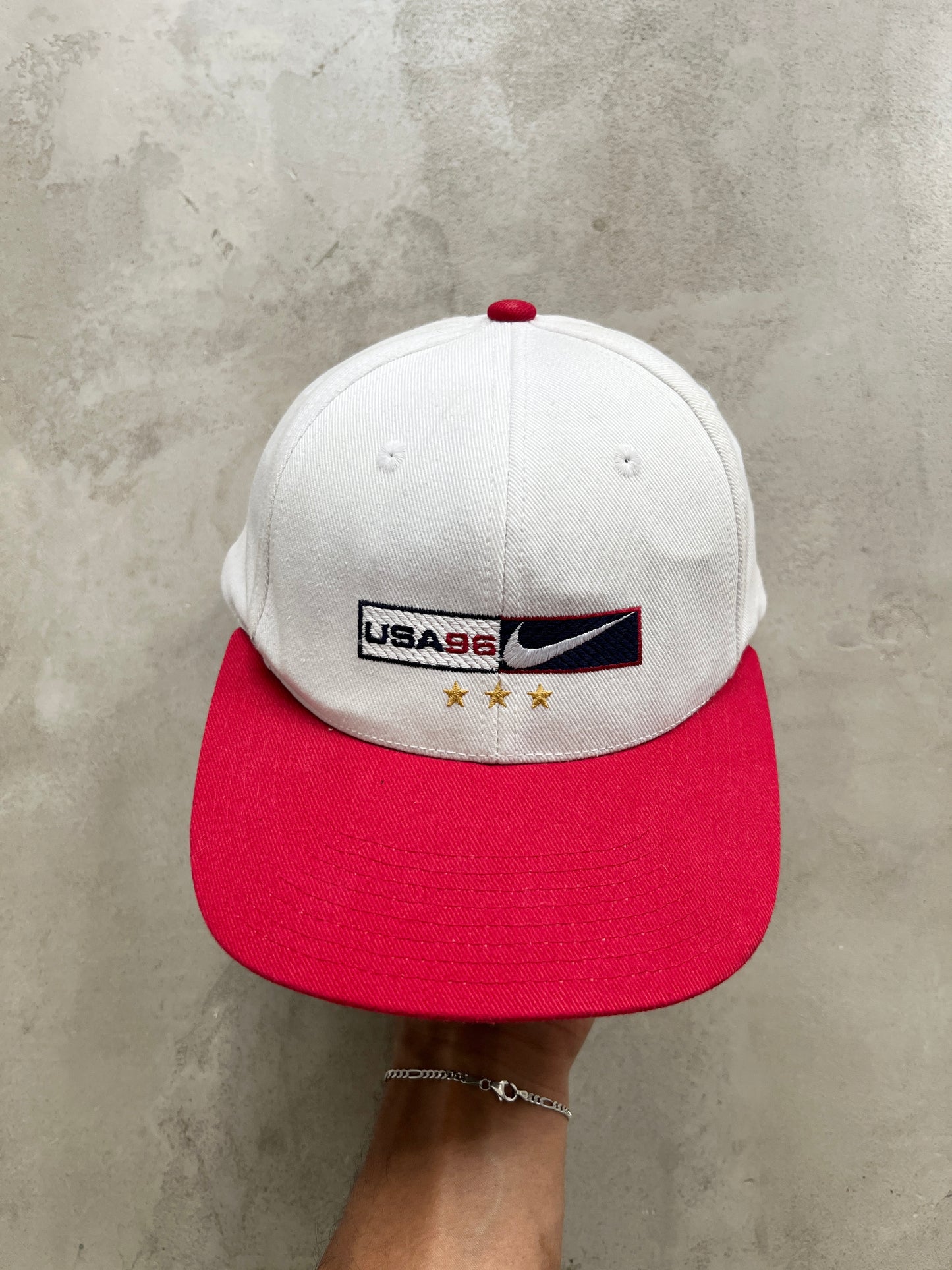 WHITE/RED NIKE USA CAP - 1990S