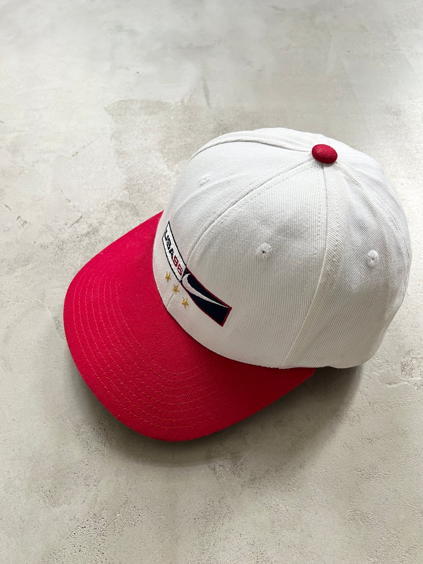 WHITE/RED NIKE USA CAP - 1990S