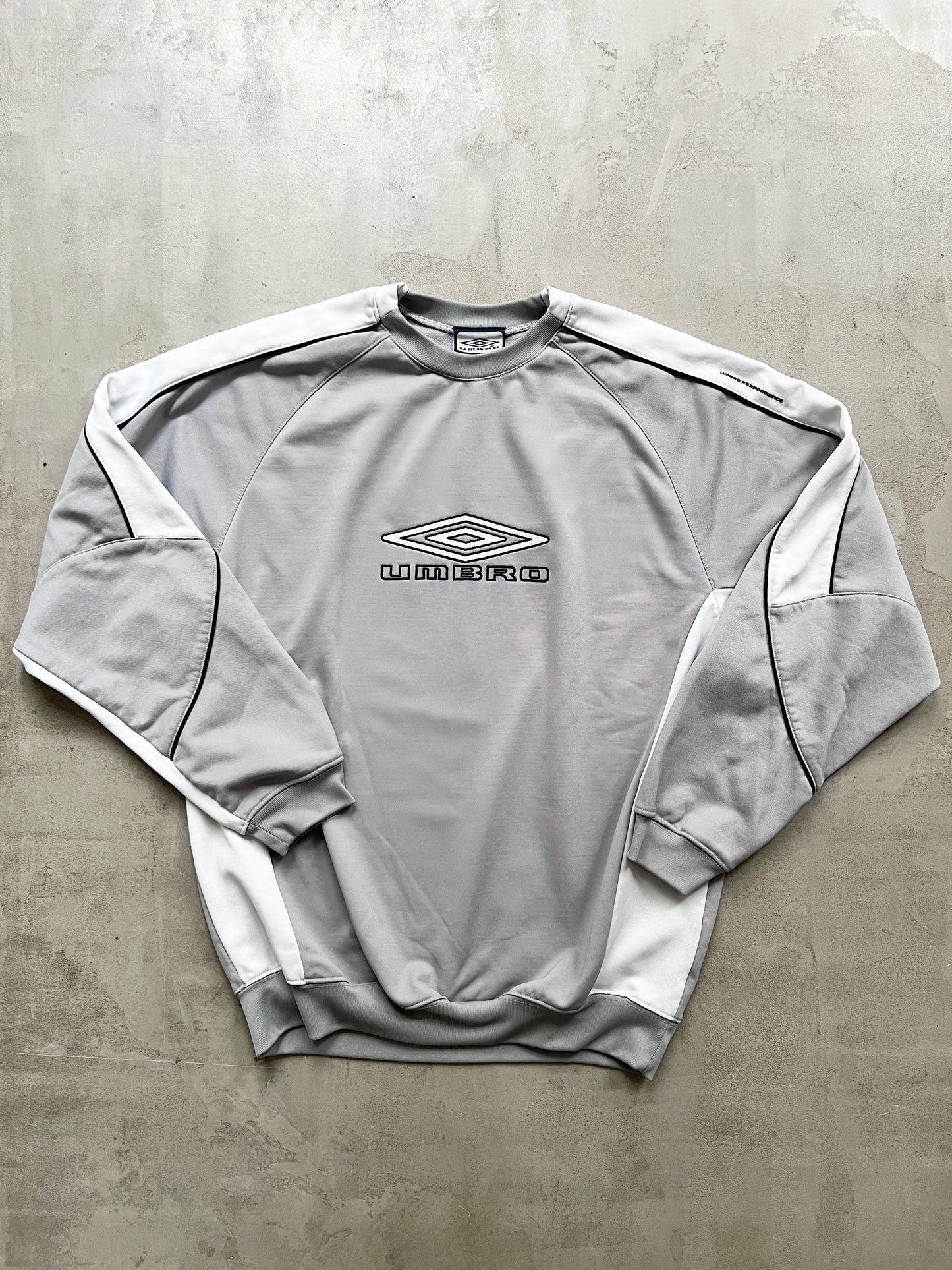 GREY/WHITE UMBRO SWEATER