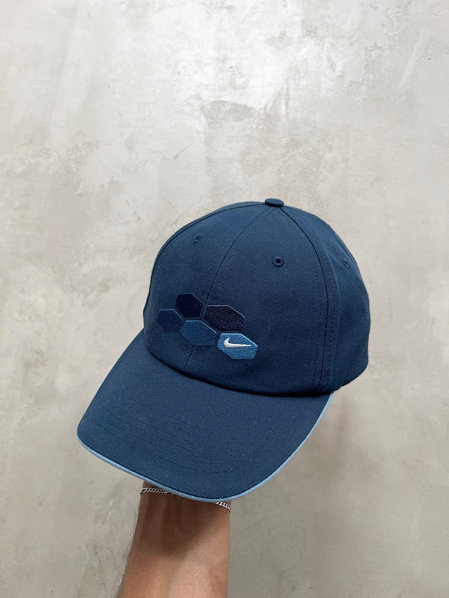 NAVY NIKE CAP - 2000S