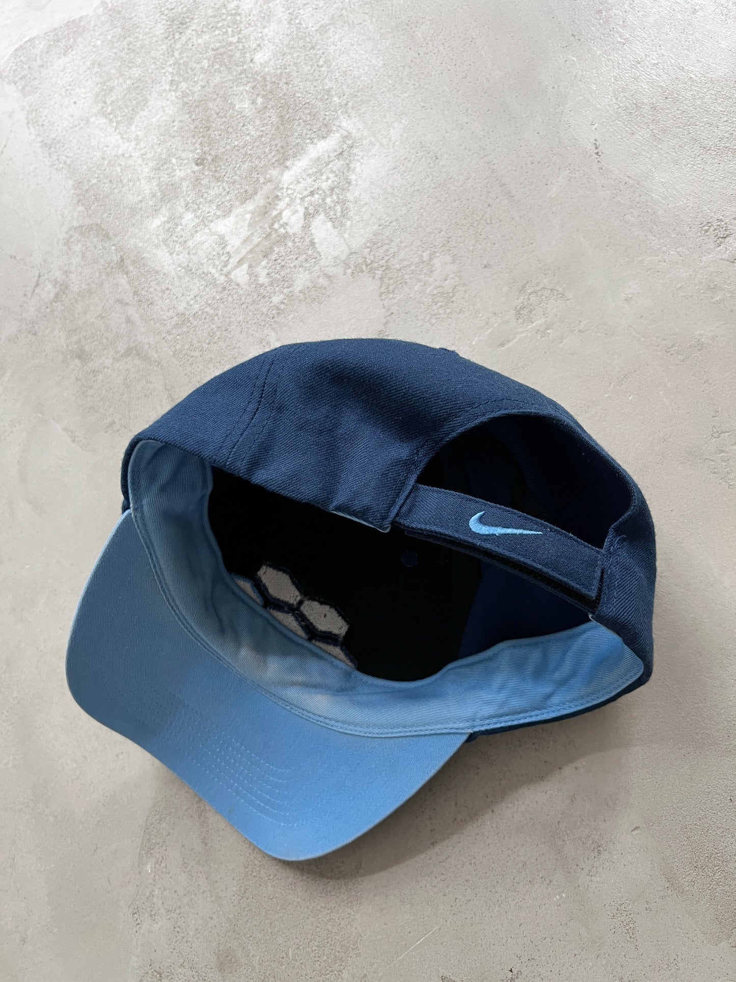 NAVY NIKE CAP - 2000S