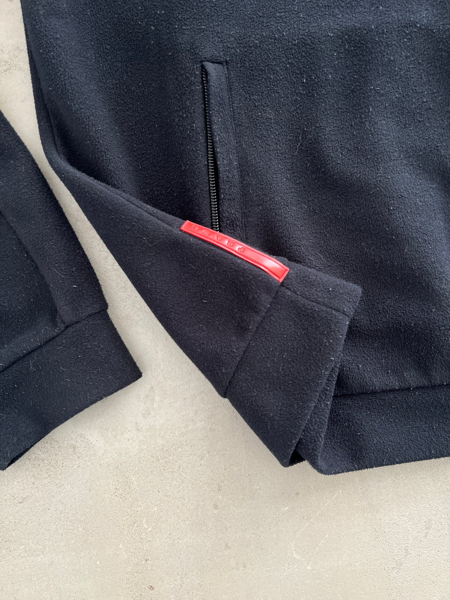 BLACK/DARK NAVY PRADA LUNA ROSSA FLEECE - 2000S - XL/L