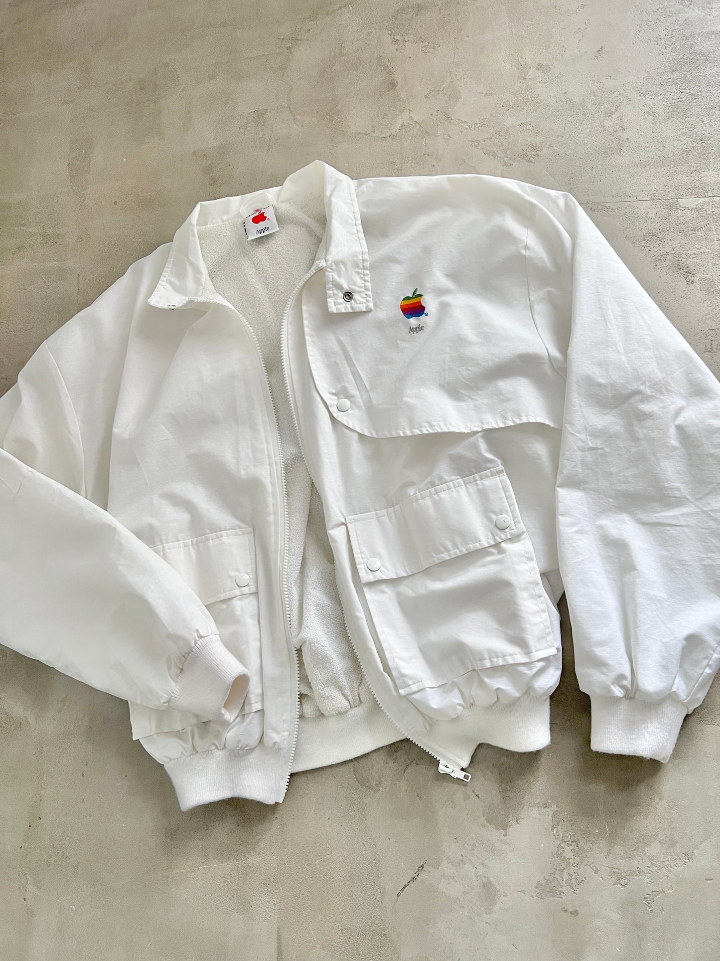 WHITE APPLE JACKET - 1980S - L/M