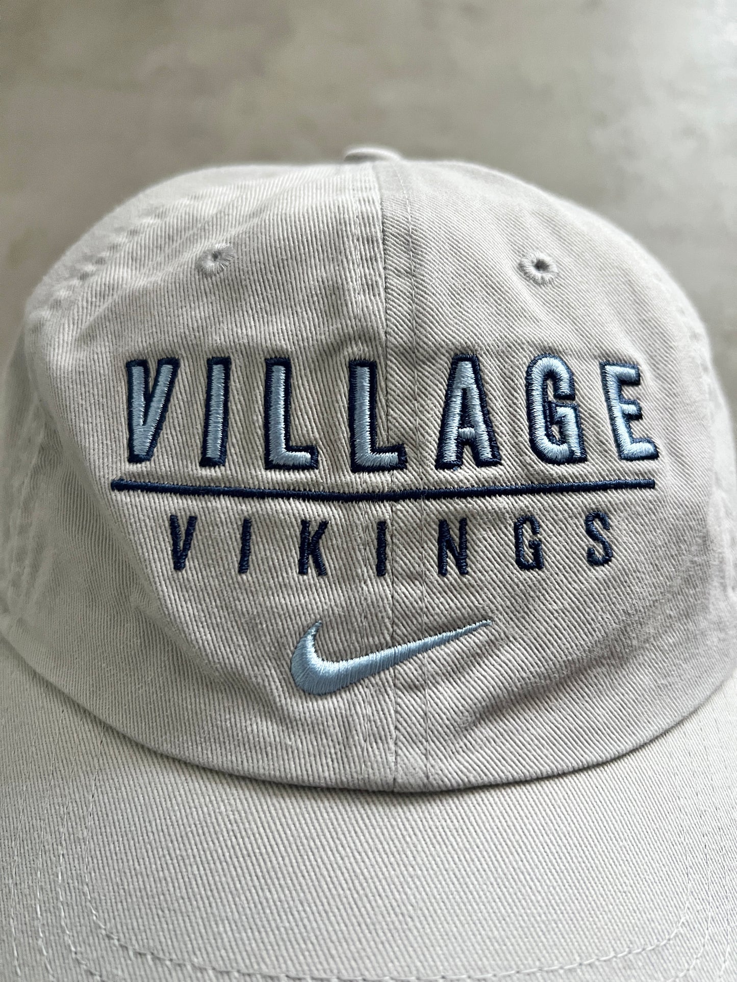 GREY VIKINGS NIKE CAP - 2000S