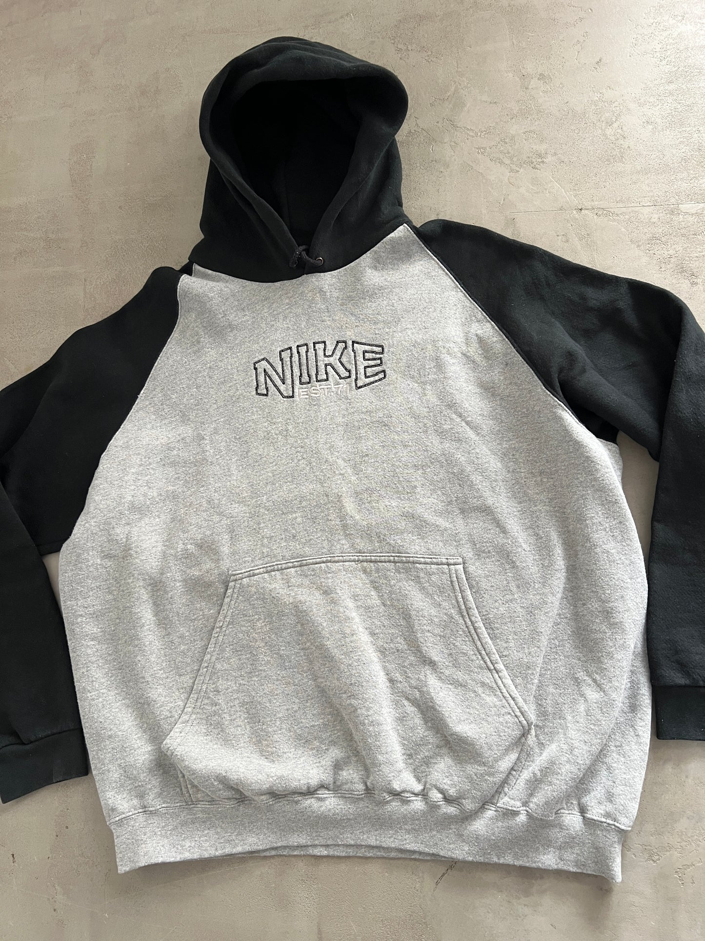 GREY/BLACK NIKE HOODIE - 1990S - XL