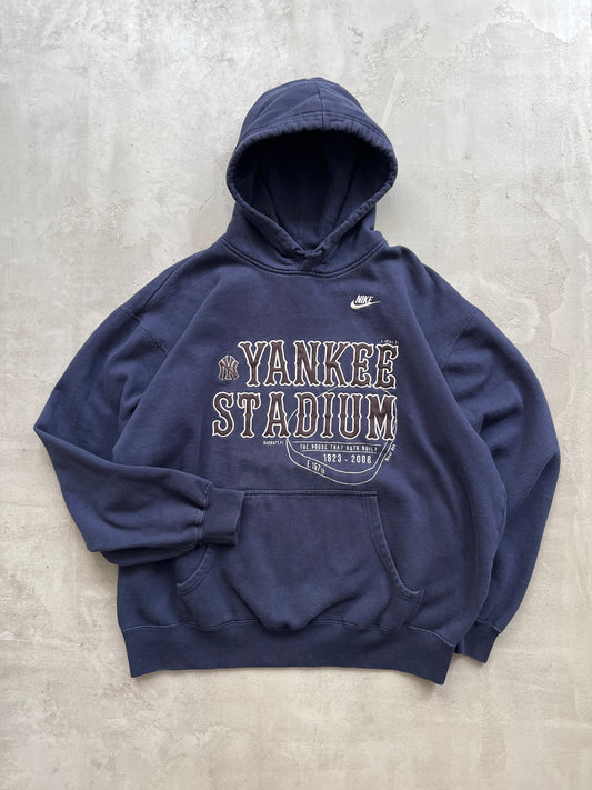 FADED NAVY YANKEES HOODIE - 2000S - L