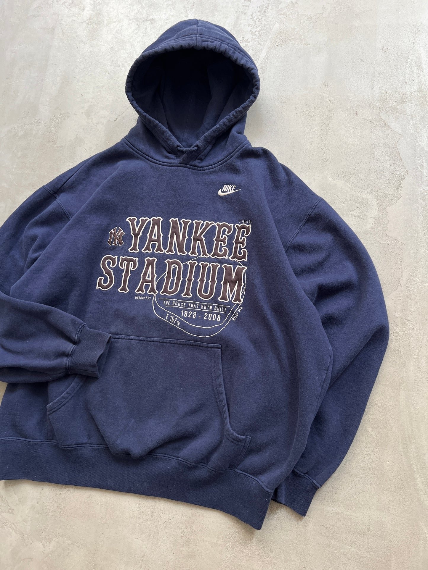 FADED NAVY YANKEES HOODIE - 2000S - L