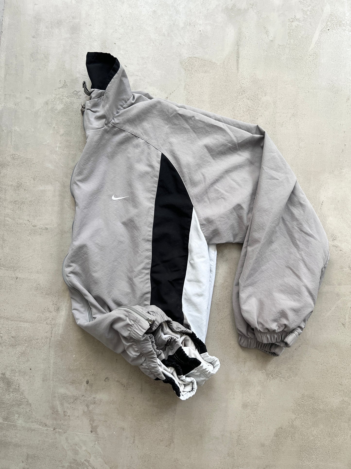 GREY NIKE TRACK JACKET - 2000S - L