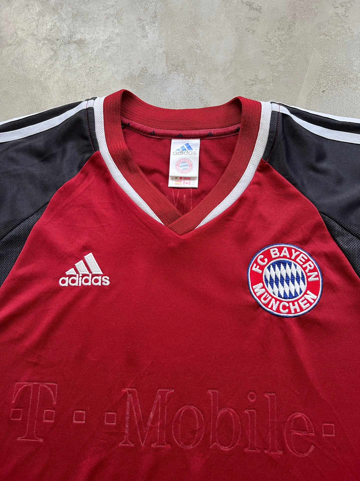 RED/GREY BAYERN MUNICH JERSEY - 2000S