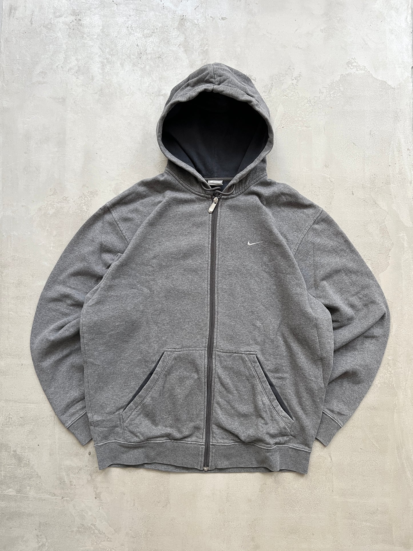 GREY NIKE ZIP UP HOODIE - 2000S - L