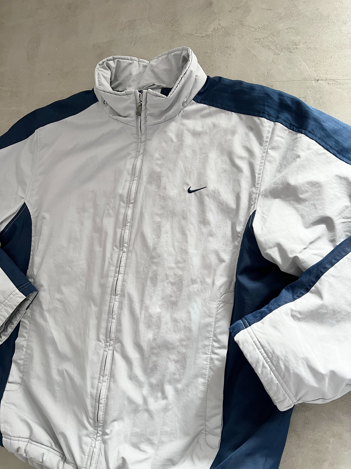 LIGHT BEIGE/NAVY NIKE FALL JACKET - 2000S - XL