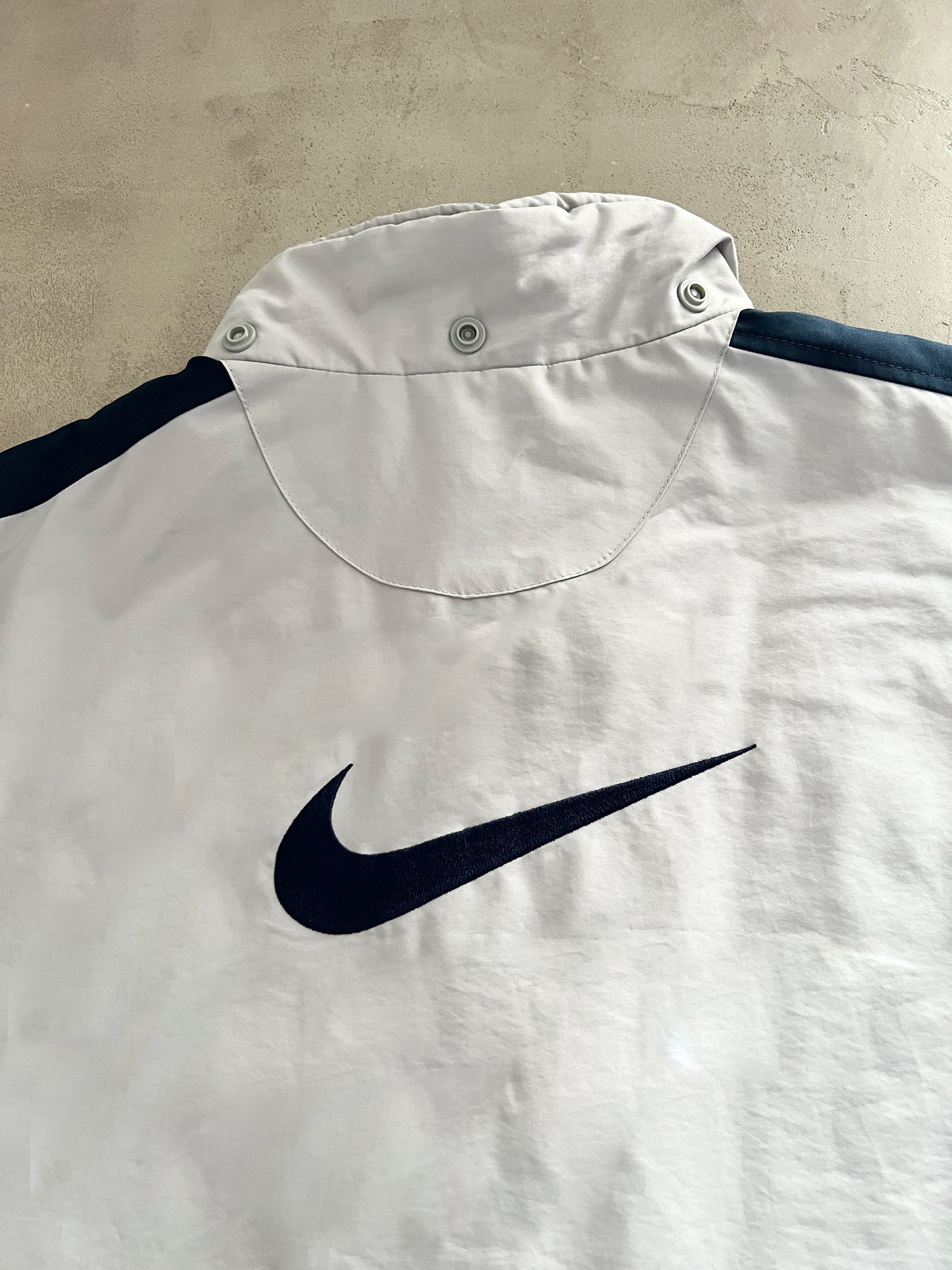 LIGHT BEIGE/NAVY NIKE FALL JACKET - 2000S - XL