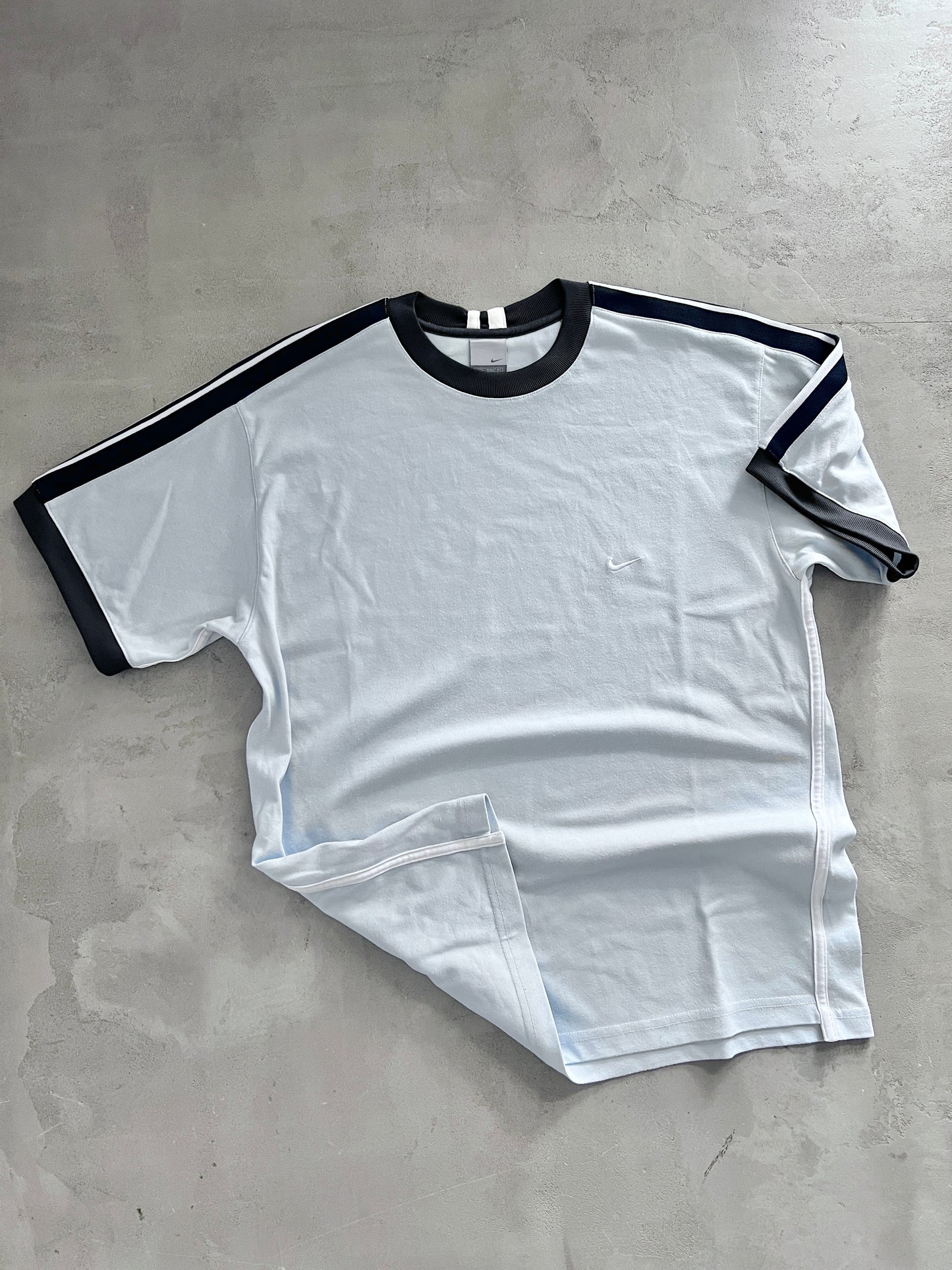 BABY BLUE NIKE TEE - 2000S - L