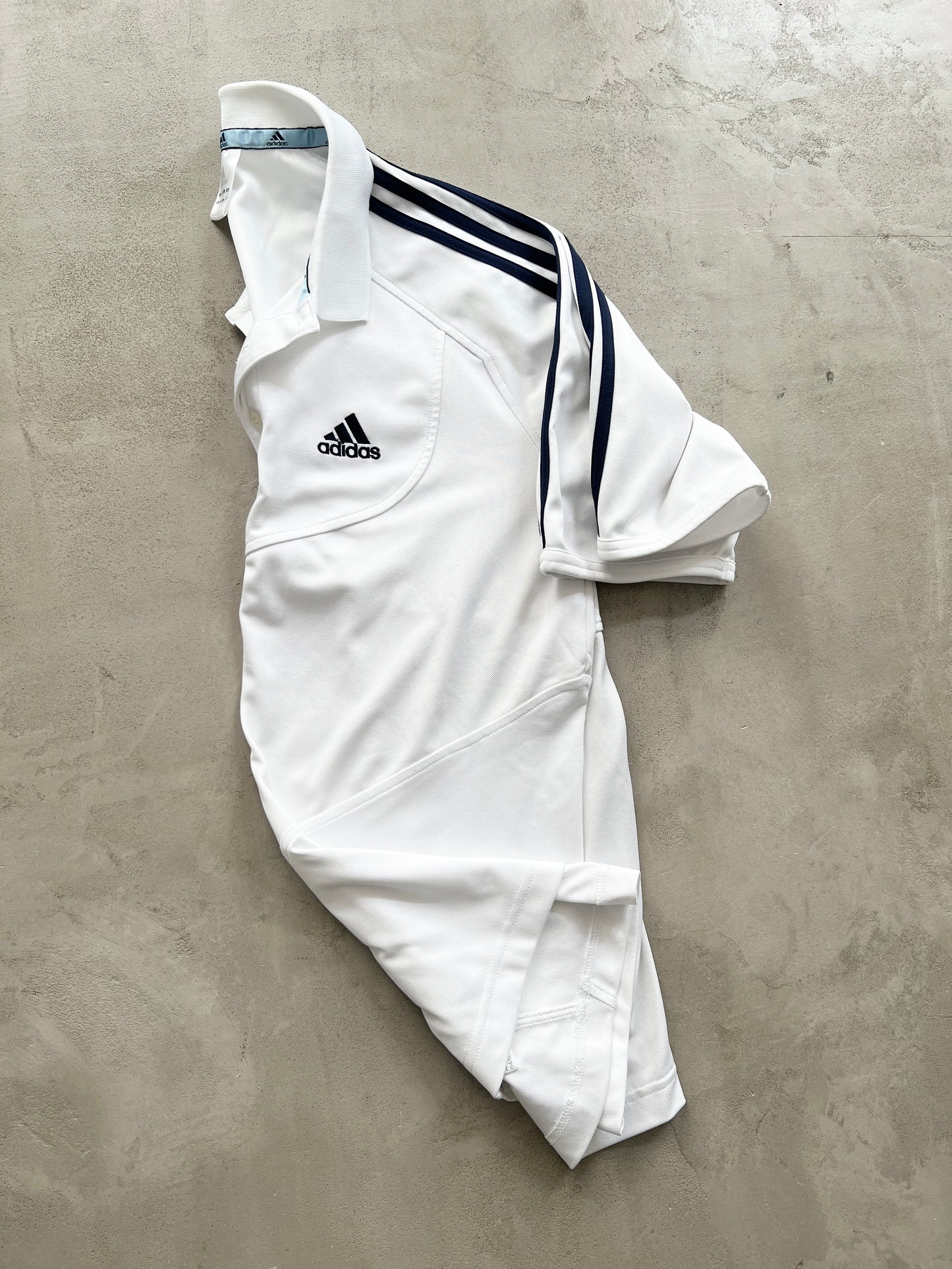 WHITE ADIDAS SPORTS POLO - 2000S - M