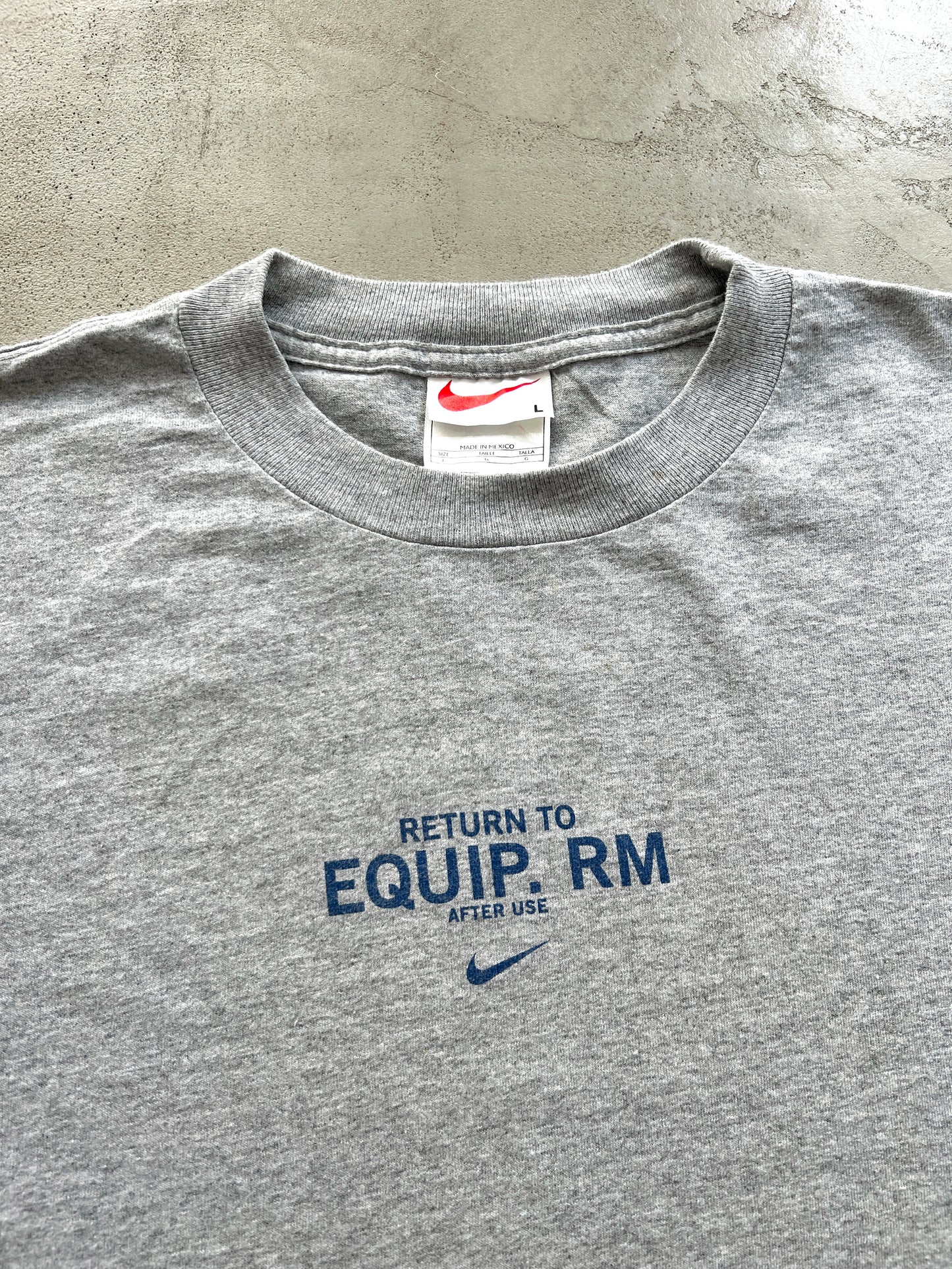 GREY NIKE TEE - 1990S - L/XL