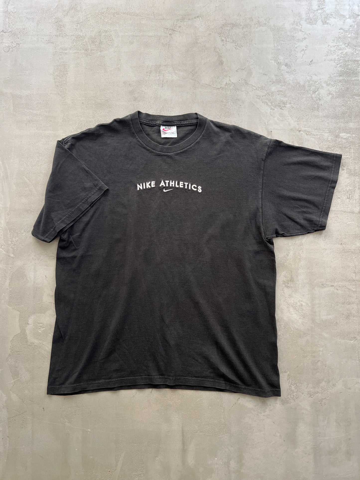 FADED BLACK NIKE ATHLETICS TEE - 1990S