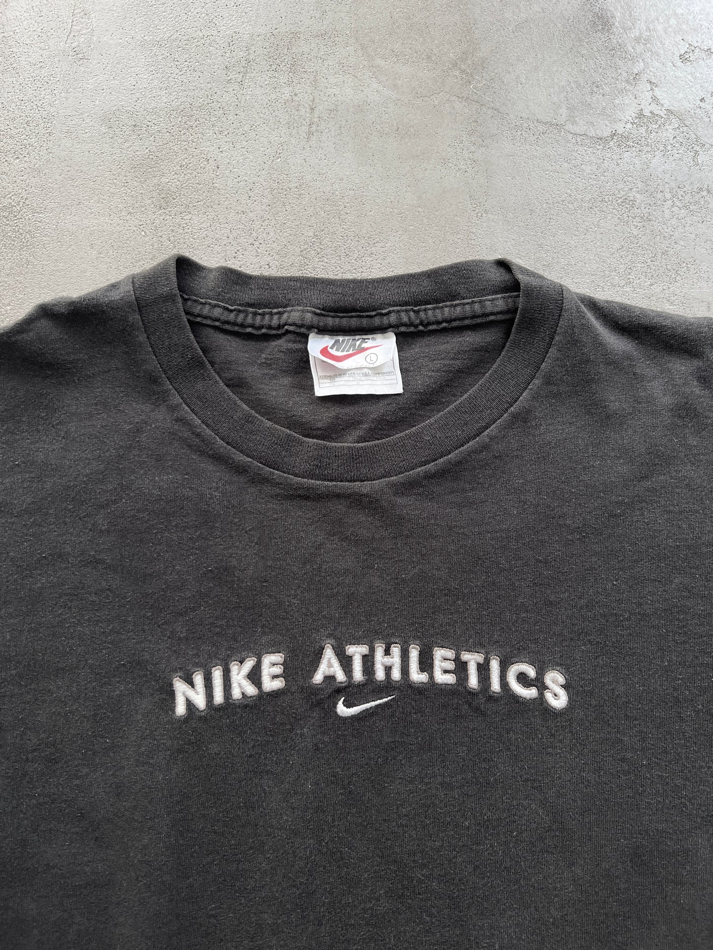 FADED BLACK NIKE ATHLETICS TEE - 1990S