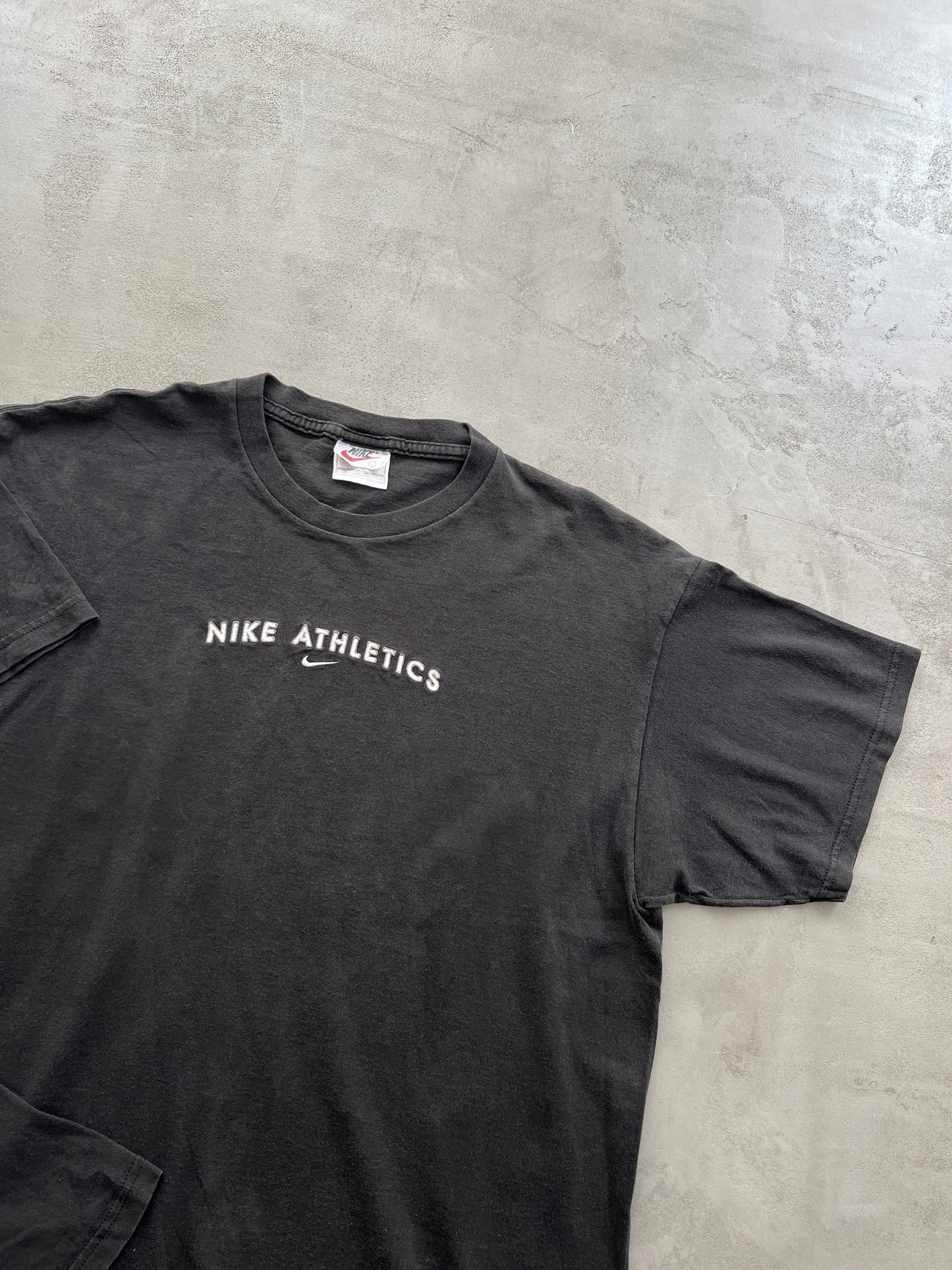 FADED BLACK NIKE ATHLETICS TEE - 1990S